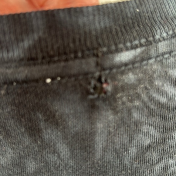 Affliction Black and Green Long Sleeve Tee with  Sparkly Skull Design Size‎ XL - Picture 10 of 11